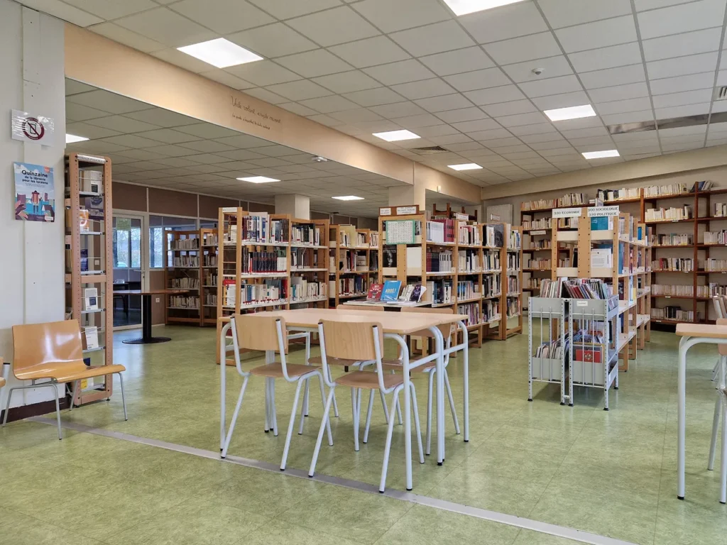 Locaux — LYCEE GENERAL ET TECHNOLOGIQUE FRAGONARD